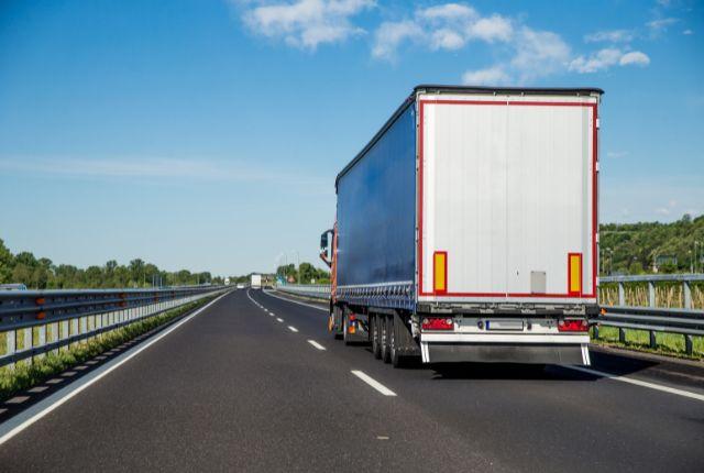 Mit den Umzugs Lkw nach Norwegen 